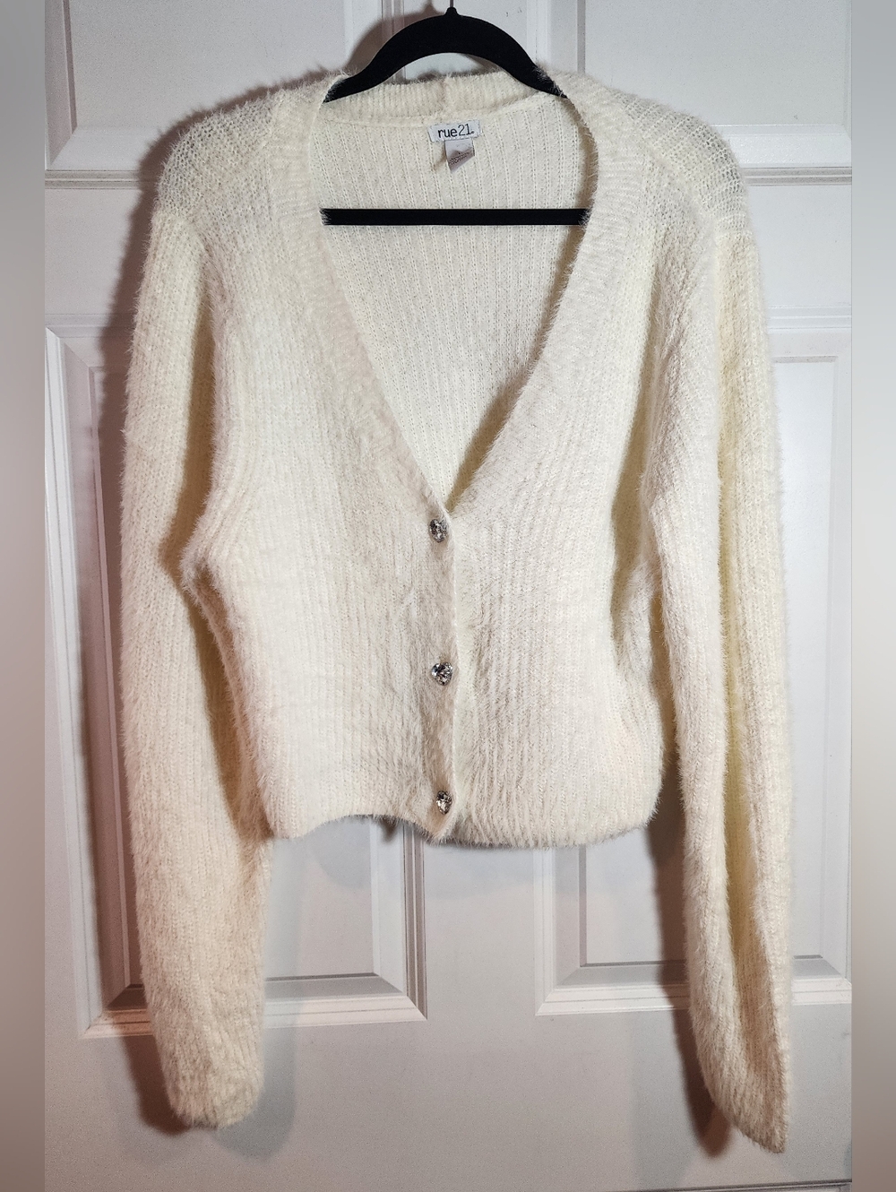NWOT Rue21 Cream Fuzzy V-Neck Heart Button Cardigan Sweater L